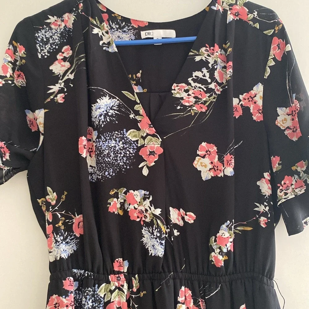 Women’s dress - Picture 2 of 4